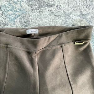 Calvin Klein Front Seam Pull On Pant
